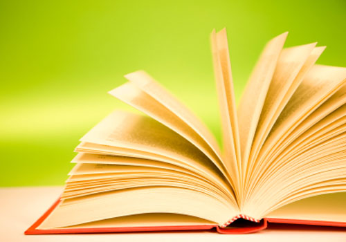 LIBRI SOSTENIBILI: LA CLASSIFICA DELLE CASE EDITRICI CHE RISPETTANO LE FORESTE