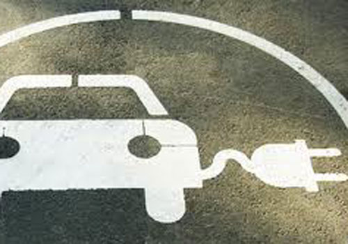 AUTO ELETTRICHE, GRAZIE AL GRAFENE SI RICARICHERANNO NELL’ARCO DI UNA FRENATA